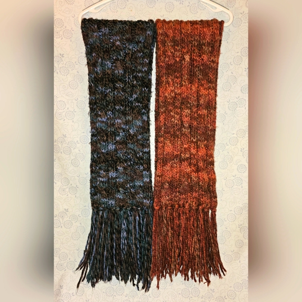 ✨️ Bundle of 2: Express Oversized Knit Scarves ~ Unisex/ Pink- Blue
